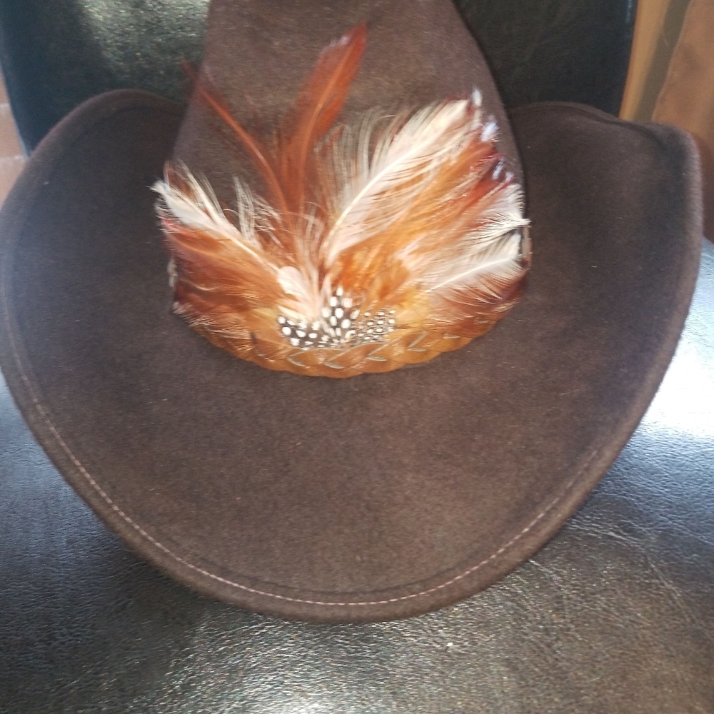 Lancaster 100% pure wool feathered Hat